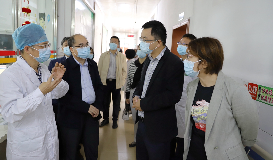  广西胸科医院：广西科技大学副校长杨晓波到广西胸科医院开展教学业务交流