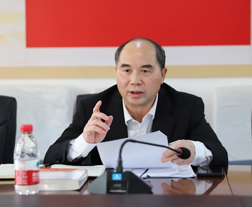 广西胸科医院党委中心组深入学习党的十九届六中全会精神