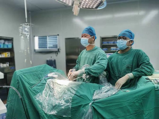 我院胸心外科成功实施首例无气管插管麻醉下开胸手术