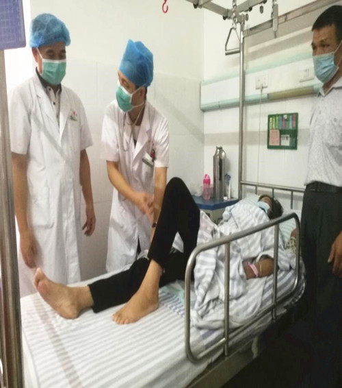 “感谢广西胸科医院骨外科让我重新站起来”