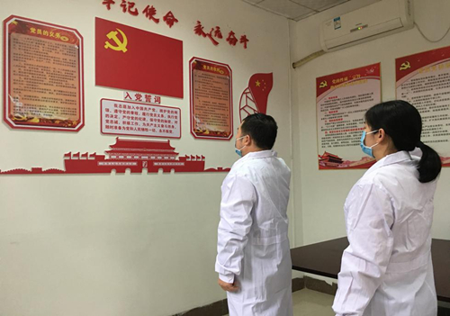 恪守誓言,不忘初心——广西胸科医院召开新党员入党宣誓仪式