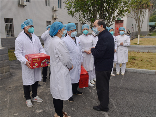节后第一天，龙潭医院开展走访慰问活动