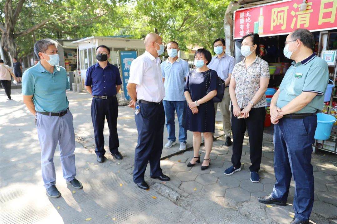 柳州市政协副主席付建文率队到我院对创城工作进行调研指导