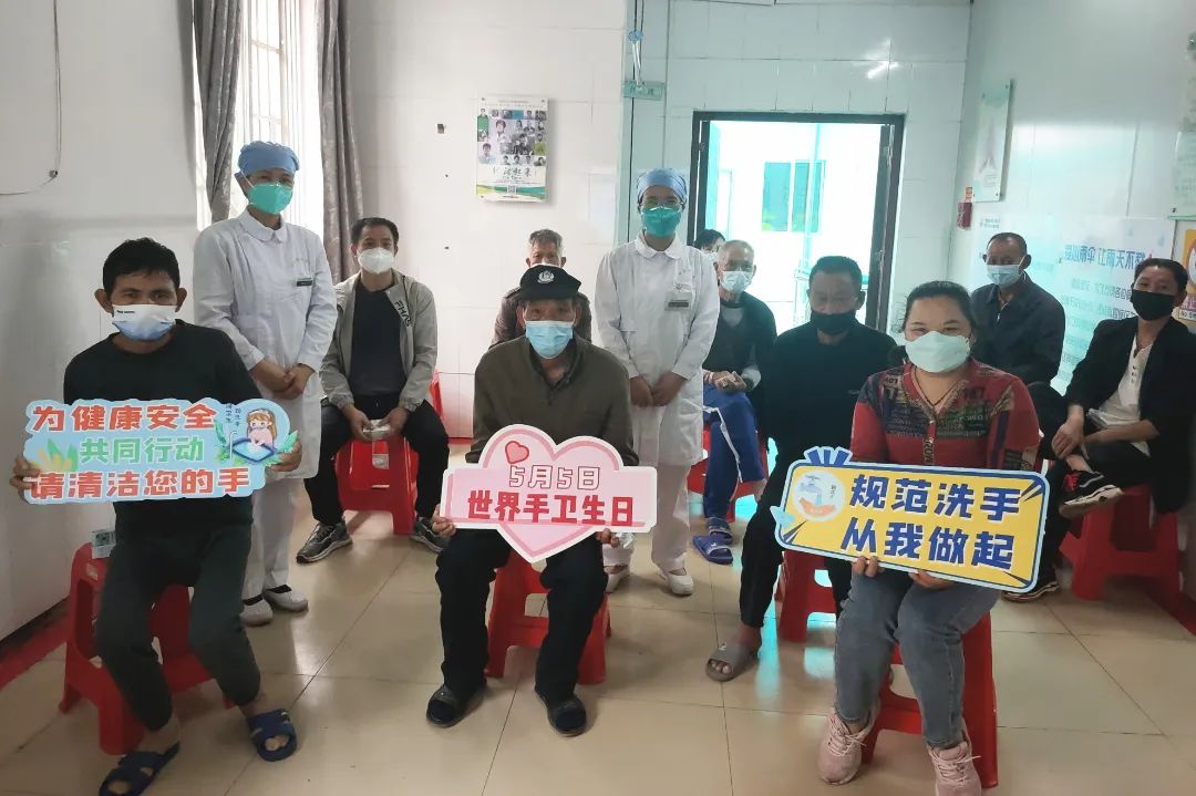 正确洗手、“手”护健康——广西胸科医院开展手卫生宣传月活动之健康宣教进病区 