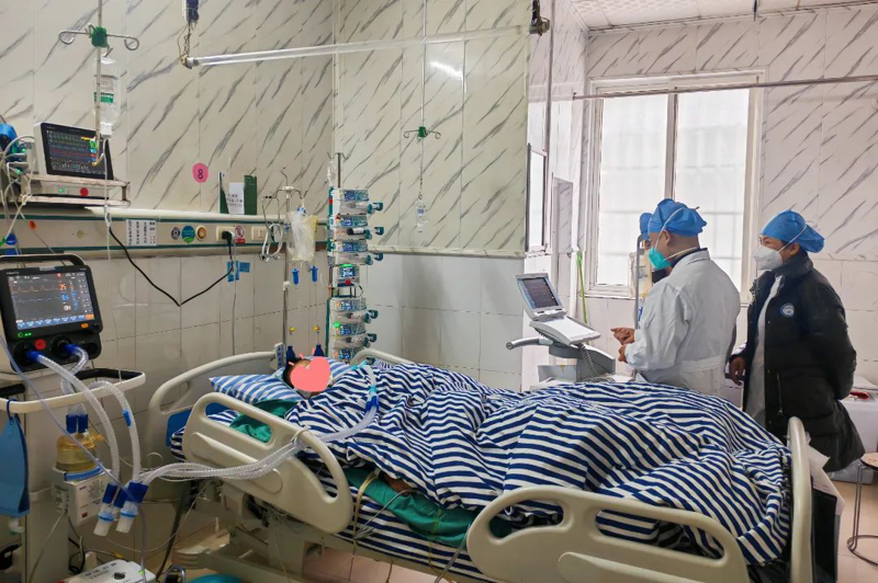 生死竞速创造“心”奇迹，我院重症医学科运用主动脉内球囊反搏术救下危重患者