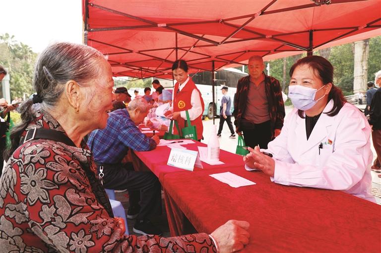《柳州晚报》刊登：广西胸科医院开展“世界防治结核病日”系列活动 提供免费检查及咨询 普及结核病防治知识
