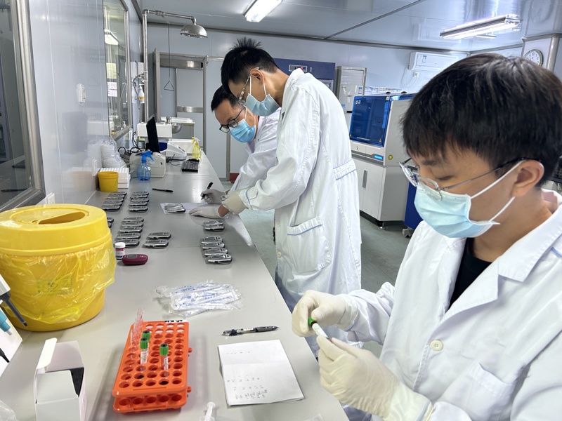 严把检验质量关 | 广西胸科医院医学检验科开展POCT血糖仪比对工作